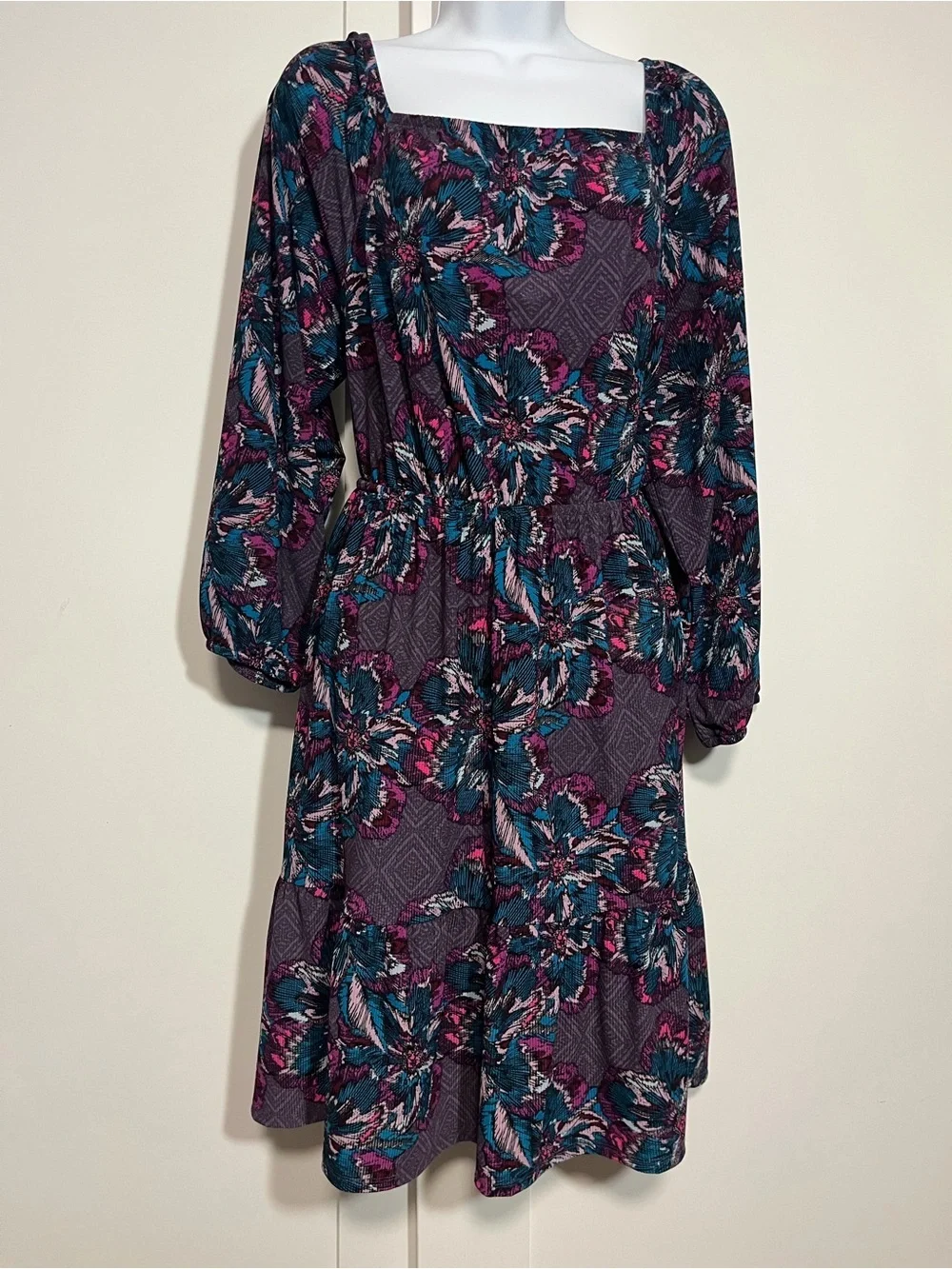 Gorgeous Lane Bryant Floral Square NeckLong Sleeve Dress Plus Size 18/20 Boho